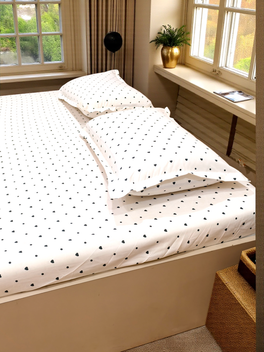 Geometric Queen Glaze  Cotton Bedsheet —Grey  Hearts