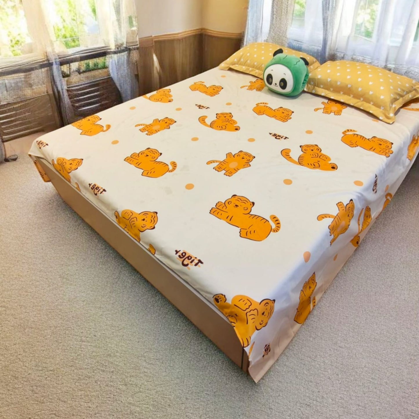 Kids Queen Glaze  Cotton Bedsheet —Tiny Tigers
