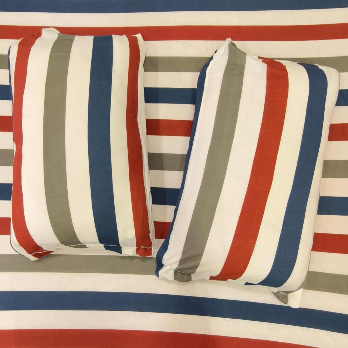 Geometric Queen Pure Cotton Bedsheet — Multicolour Stripes