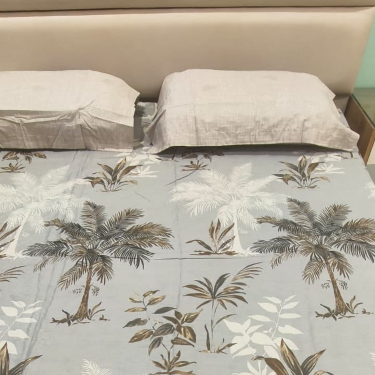 Floral King Pure Cotton Bedsheet — Grey