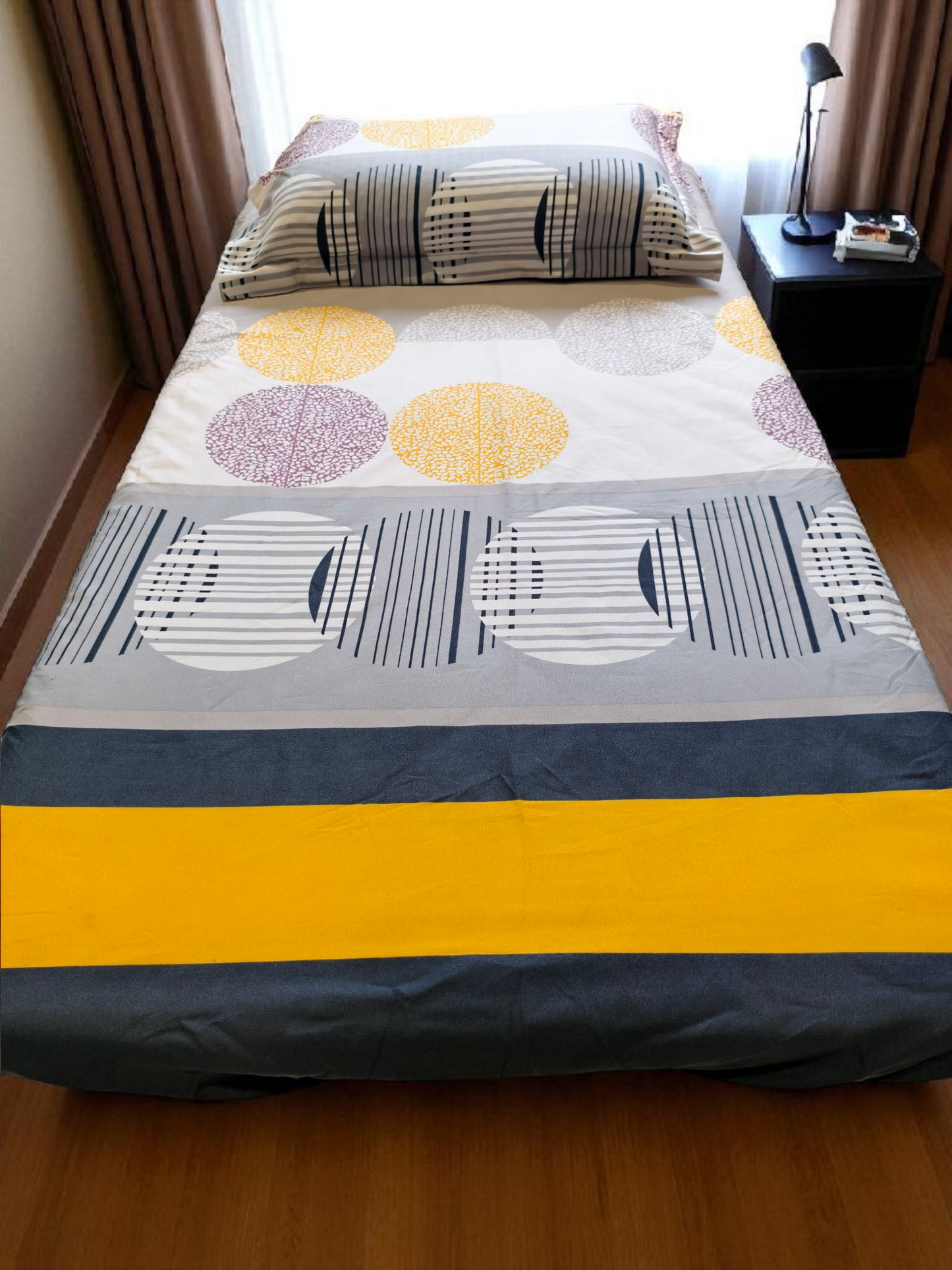 Geometric Single Glaze  Cotton Bedsheet — White