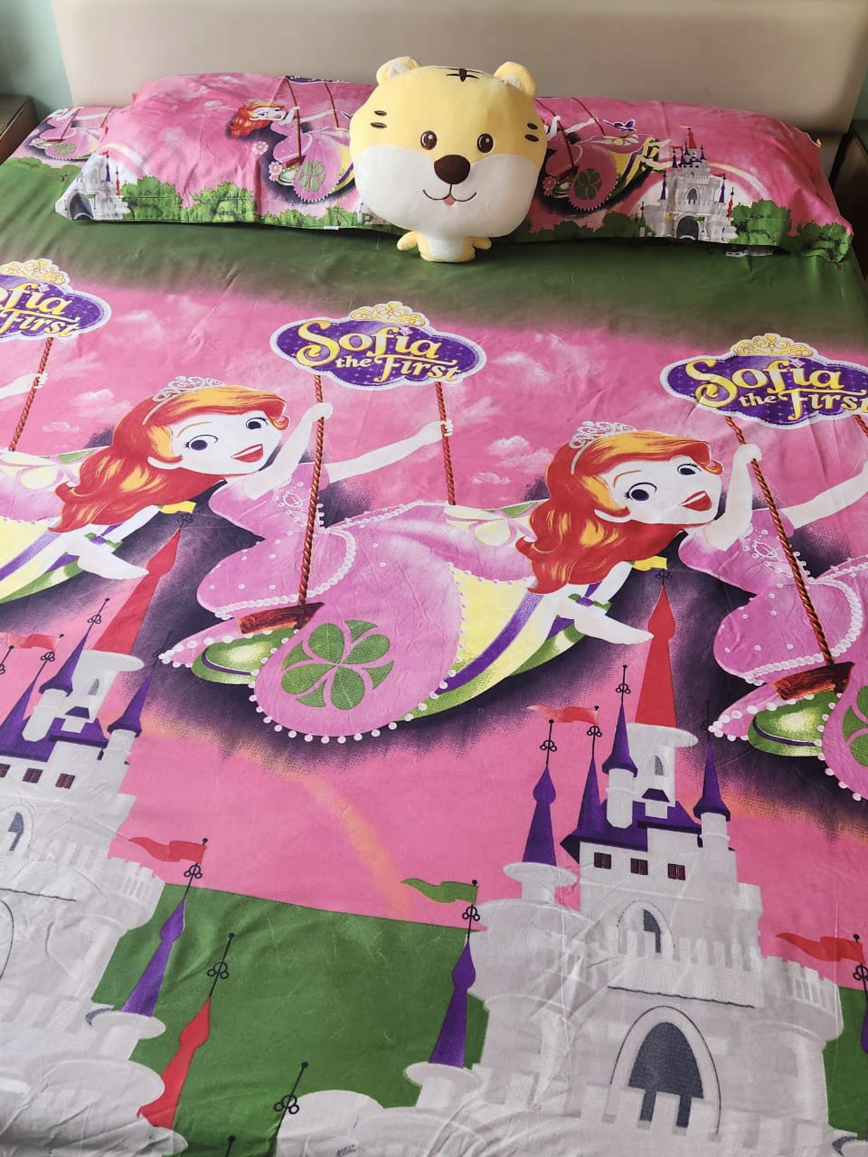 Kids Queen Glaze  Cotton Bedsheet - Sophia Princess