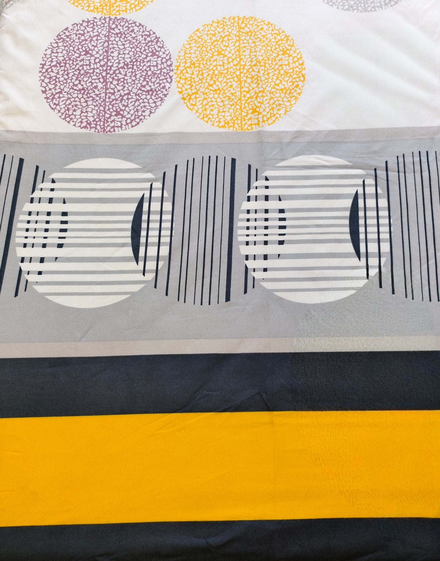 Geometric Single Glaze  Cotton Bedsheet — White