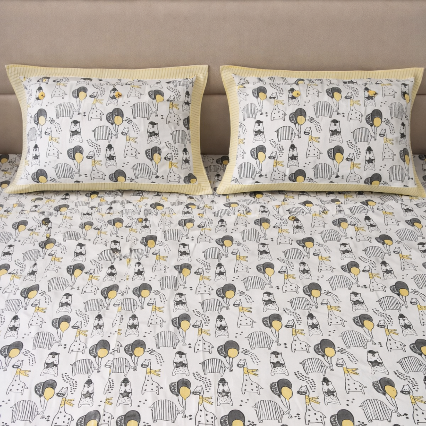 Playful Animal Kids King Pure Cotton Bedsheet-Grey