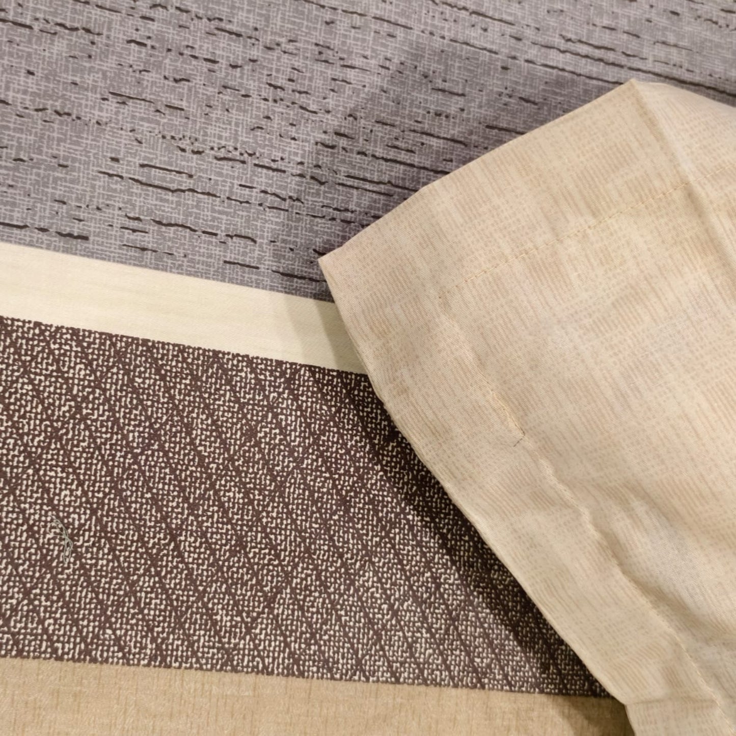 Geometric King Pure Cotton Bedsheet — Brown