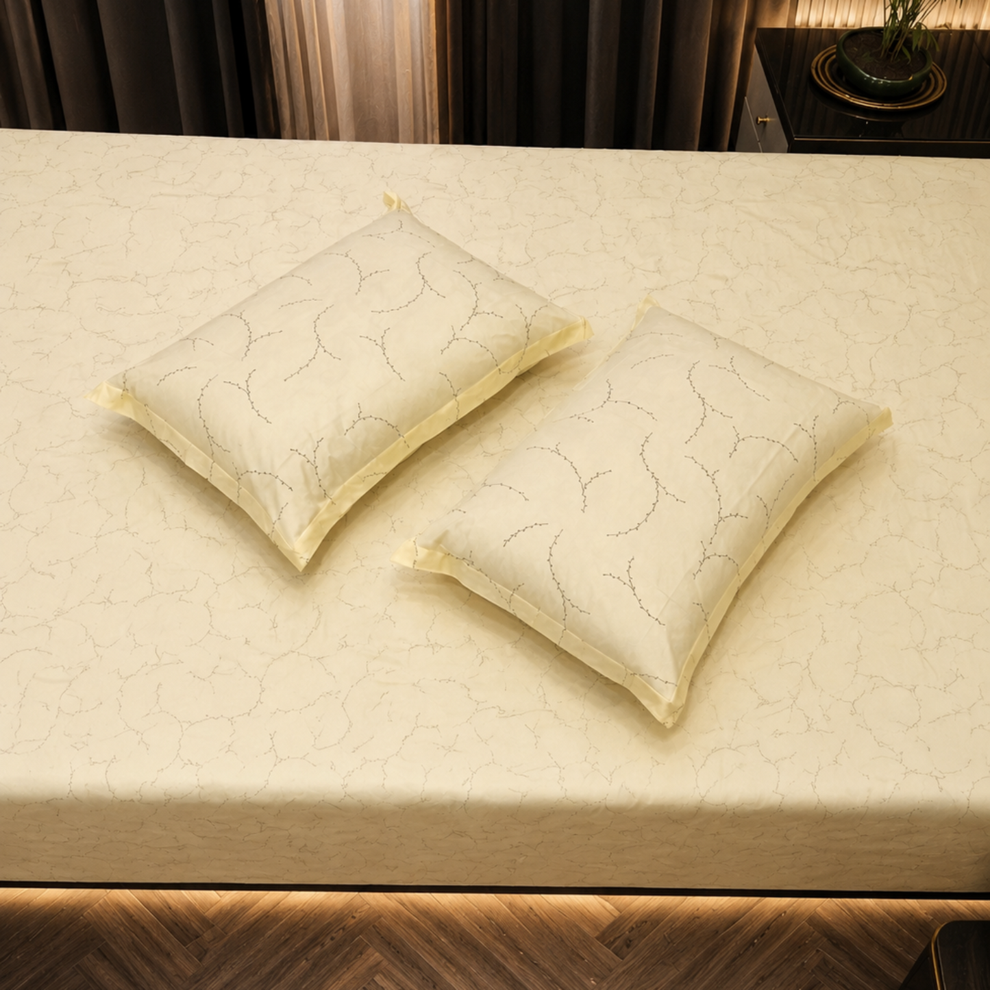 GeometricKing Pure Cotton Bedsheet — Pastel Yellow