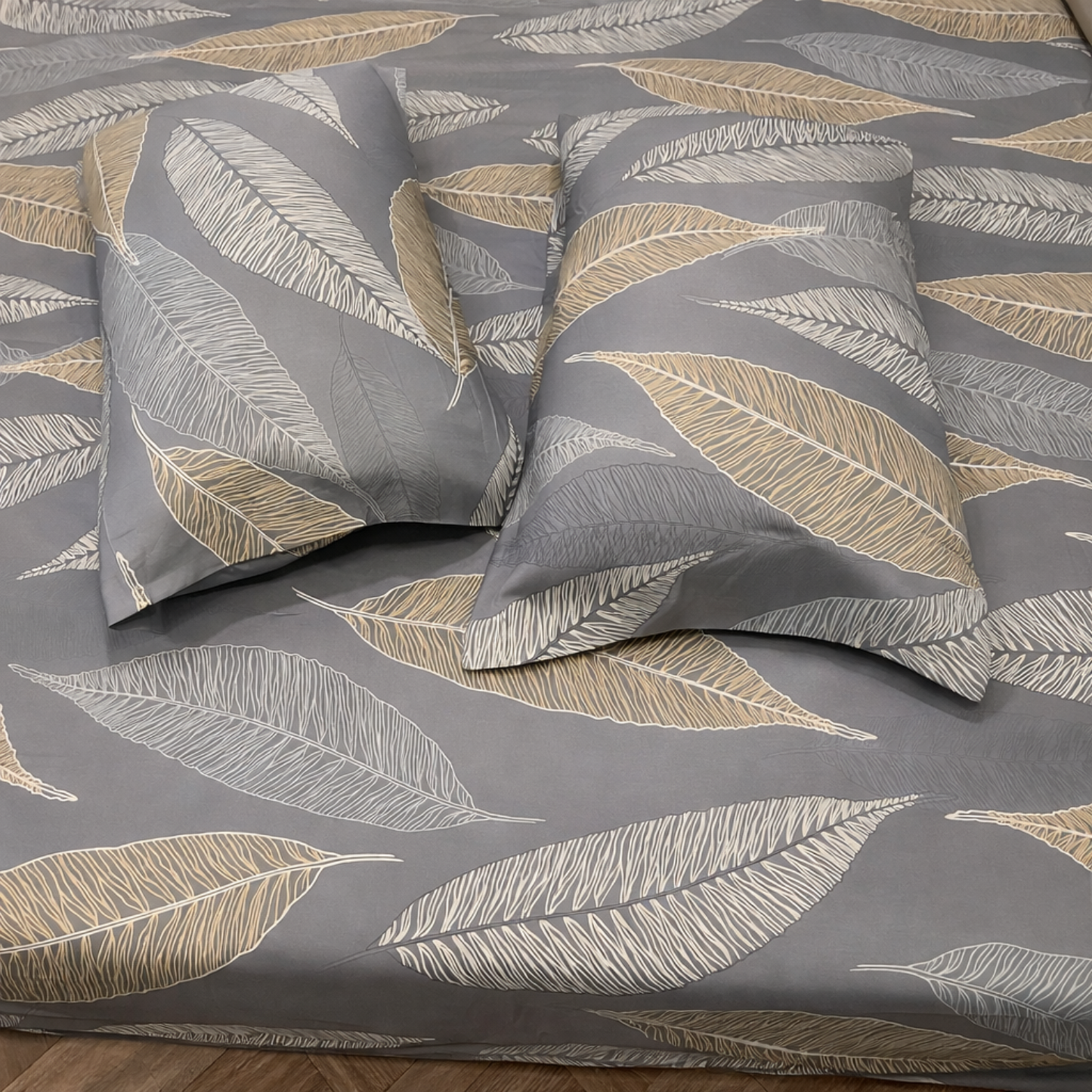 Floral Queen Pure Cotton Bedsheet —Grey Leafy Print