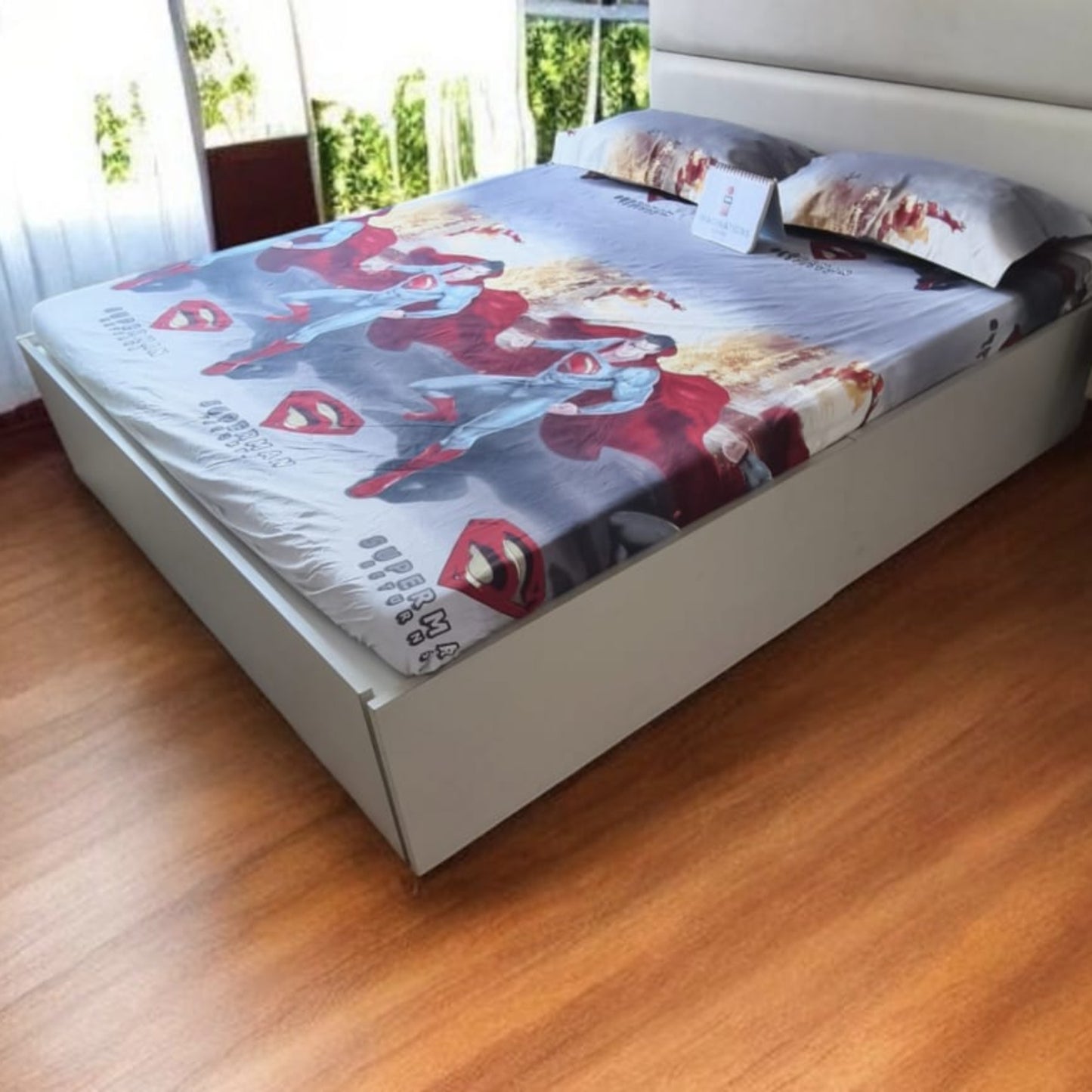 Kids Queen Glaze  Cotton Bedsheet — Superman