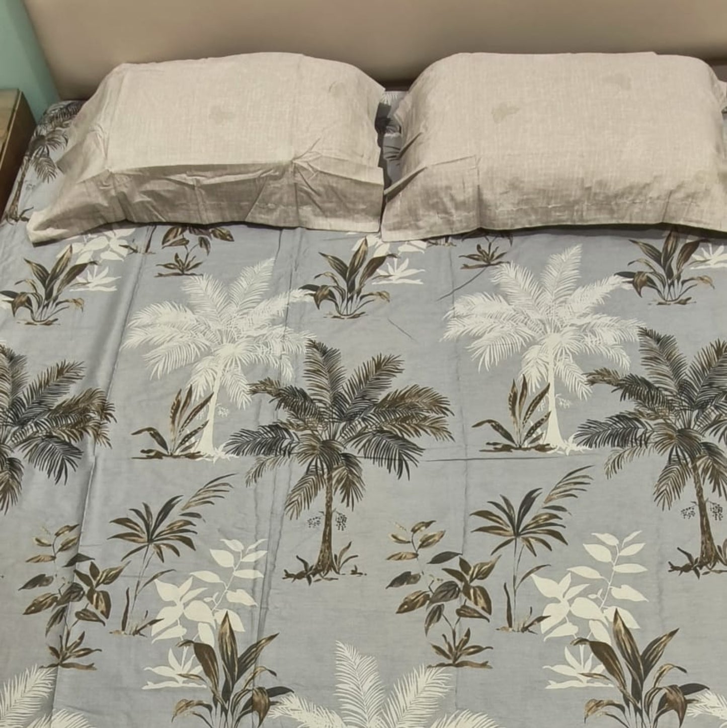 Floral King Pure Cotton Bedsheet — Grey