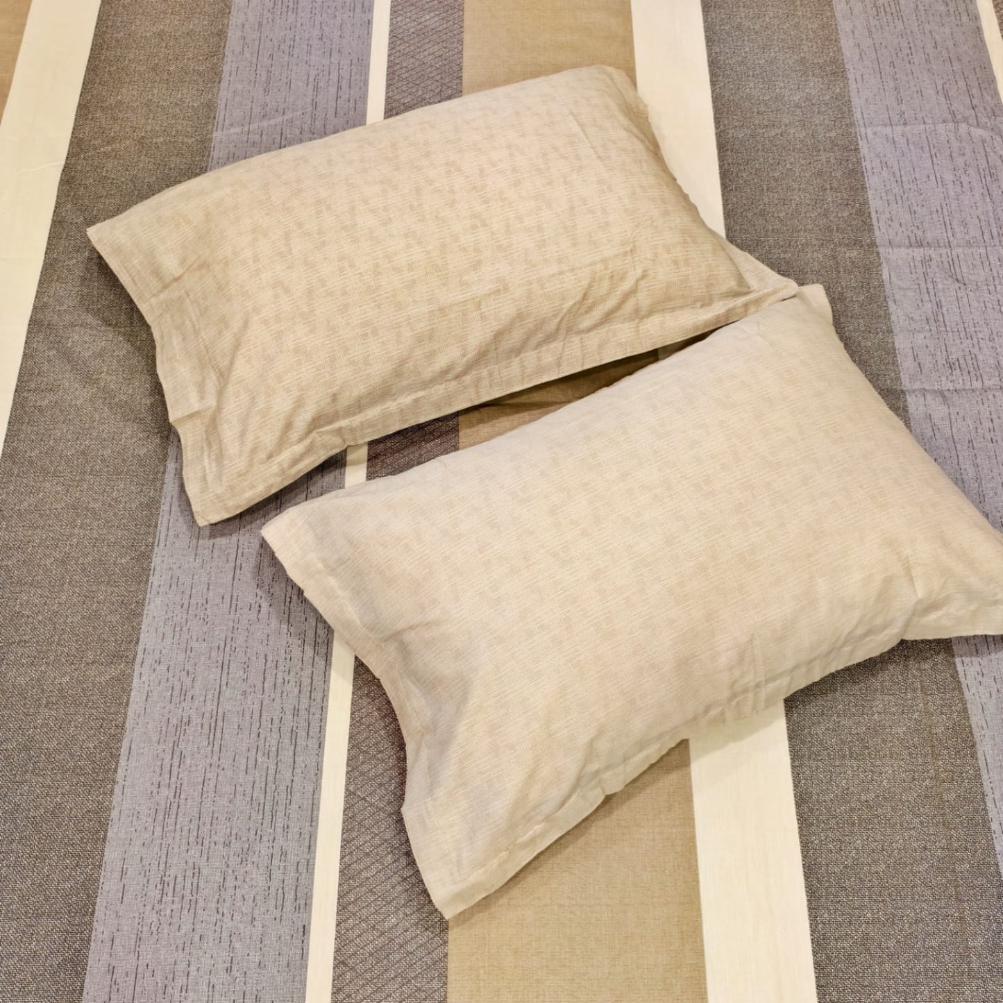 Geometric King Pure Cotton Bedsheet — Brown