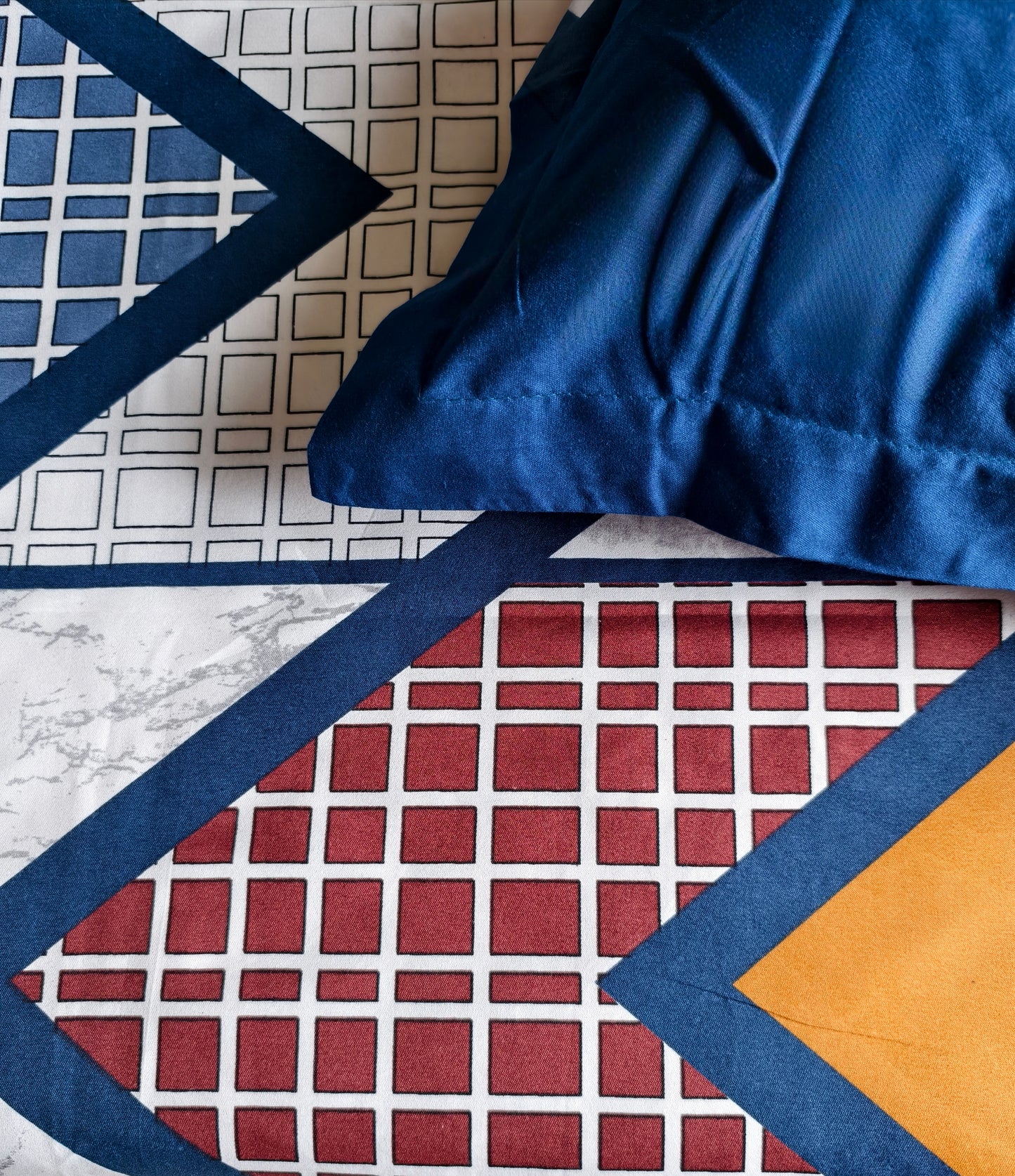 Geometric Single Glaze  Cotton Bedsheet — Deep Blue