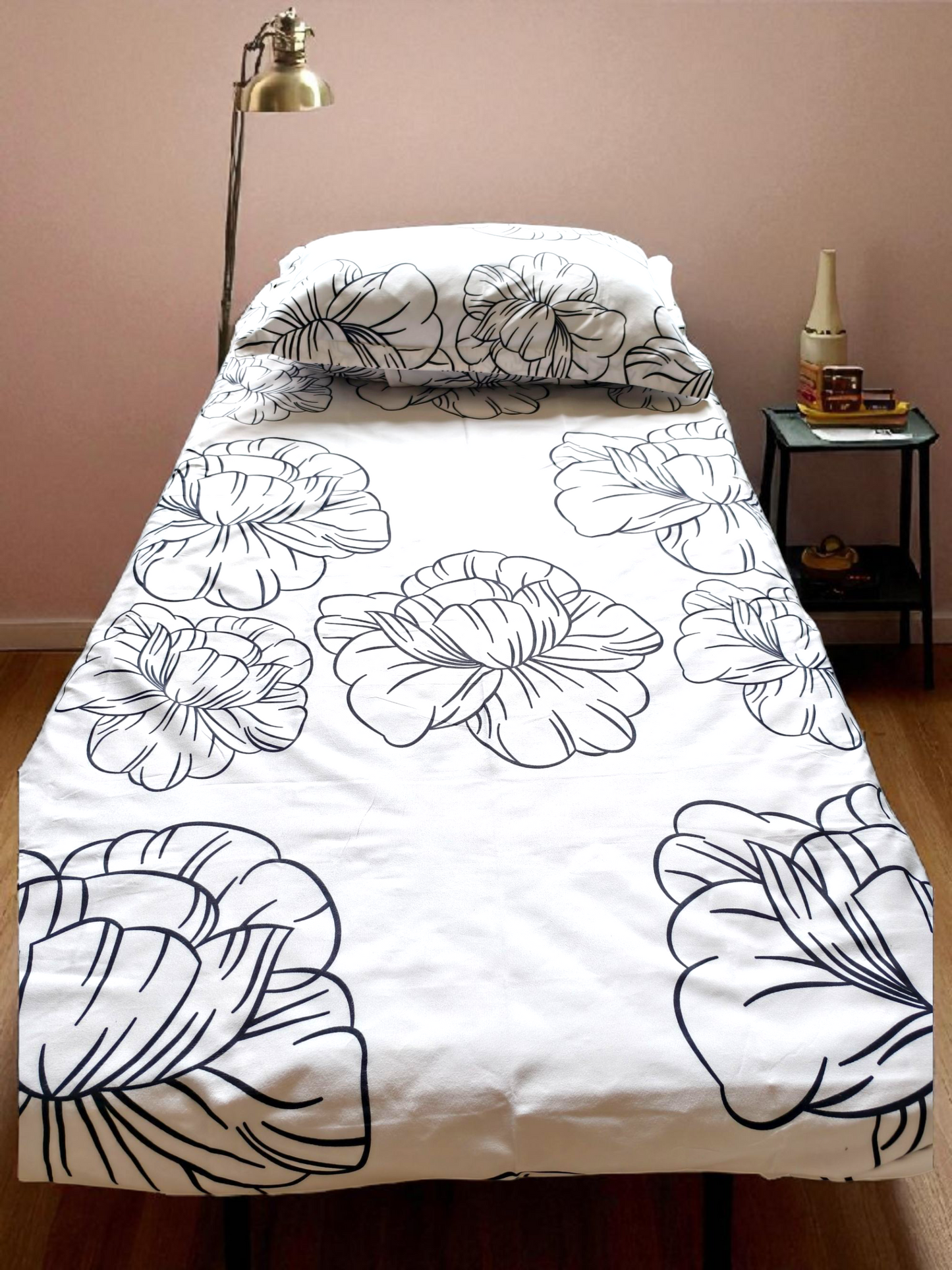 Floral Single Glaze  Cotton Bedsheet —Black n White