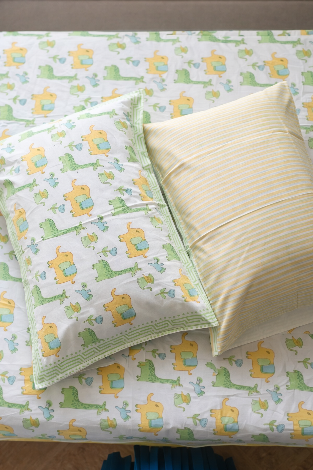 Safari Animal Kids King Pure Cotton Bedsheet- Multicolour
