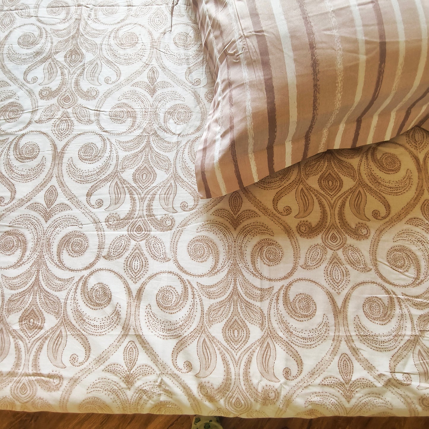 Geometric Queen Pure Cotton Bedsheet —Beige